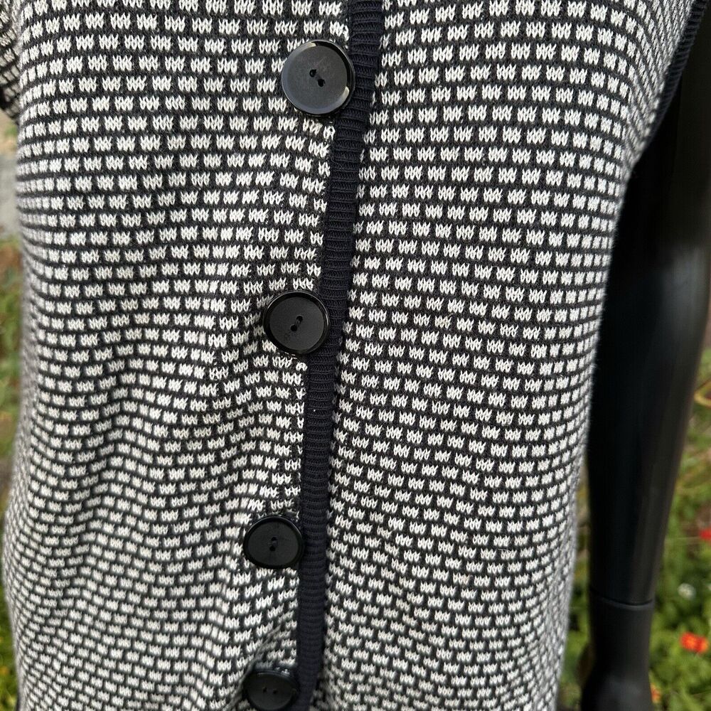 Vtg Diane Von Furstenberg Cardigan Vest Medium Black White Button Up USA Teacher - Picture 3 of 7